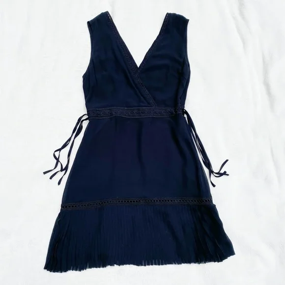 Keena black dress - Picture 1 of 11